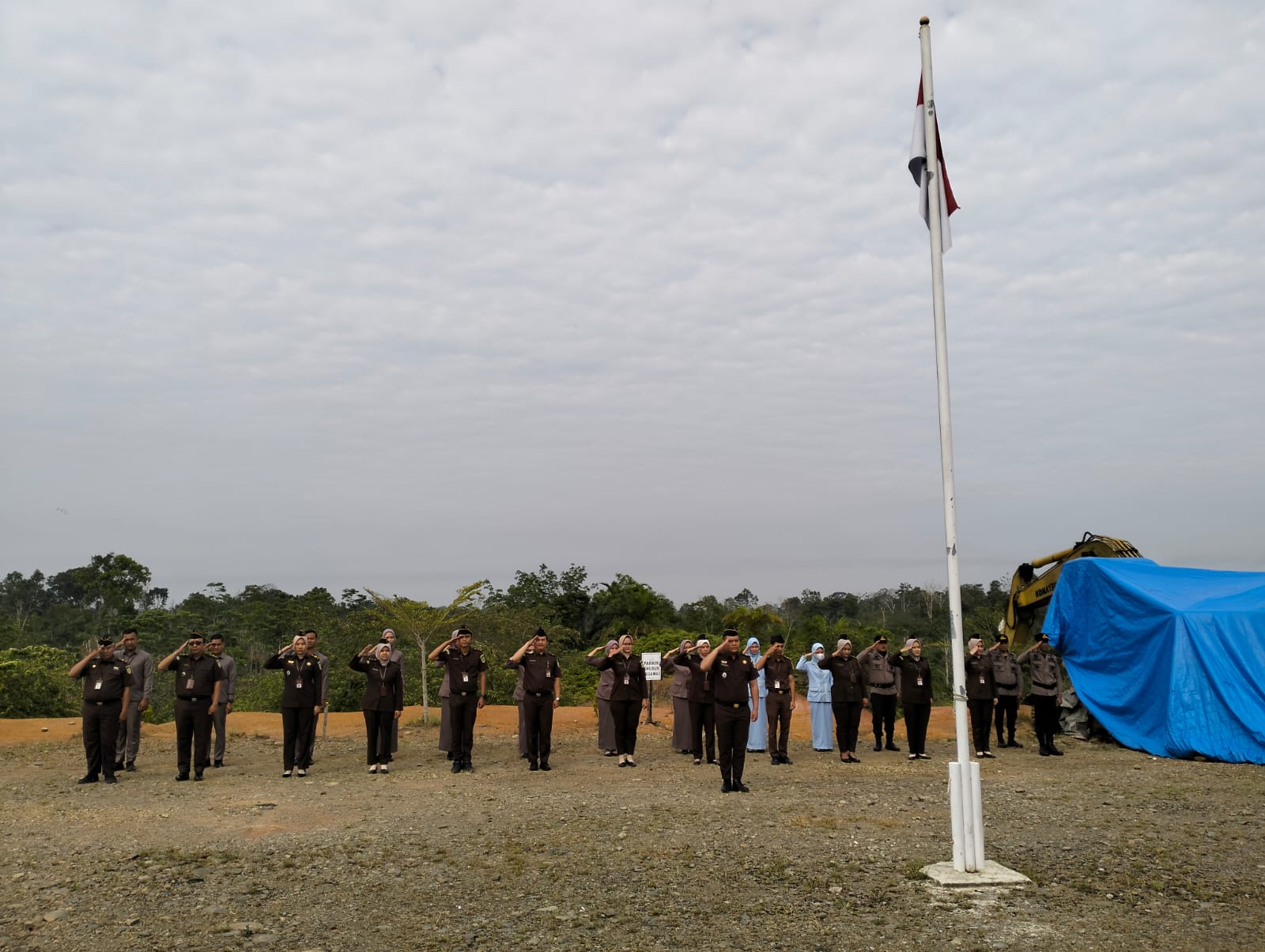 
                 https://kejari-bengkulutengah.kejaksaan.go.id/galeri/detail_galeri/APEL-PAGI-KEJAKSAAN-NEGERI-BENGKULU-TENGAH